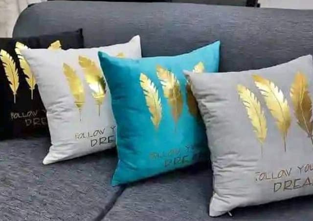 Throw pillows 